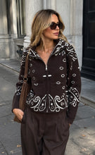 Load image into Gallery viewer, Bandana print knit jacket brown