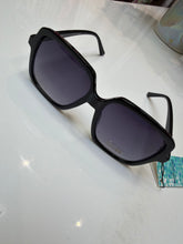 Load image into Gallery viewer, Black sunglasses