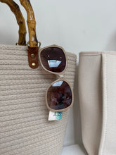 Load image into Gallery viewer, Nude sunglasses