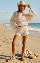 Load image into Gallery viewer, Crochet cream shorts set