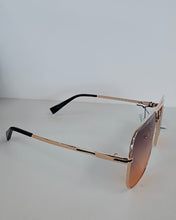 Load image into Gallery viewer, Gold Frame Sunglasses