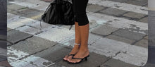 Load image into Gallery viewer, Black side split Capri pants