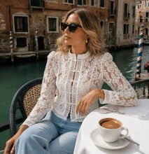 Load image into Gallery viewer, White lace Chinese style blouse