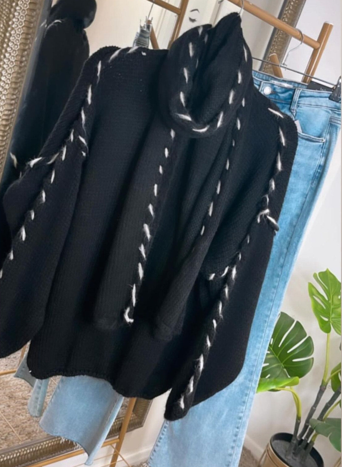 Blanket Stitch Jumper With Matching Scarf - Black/White